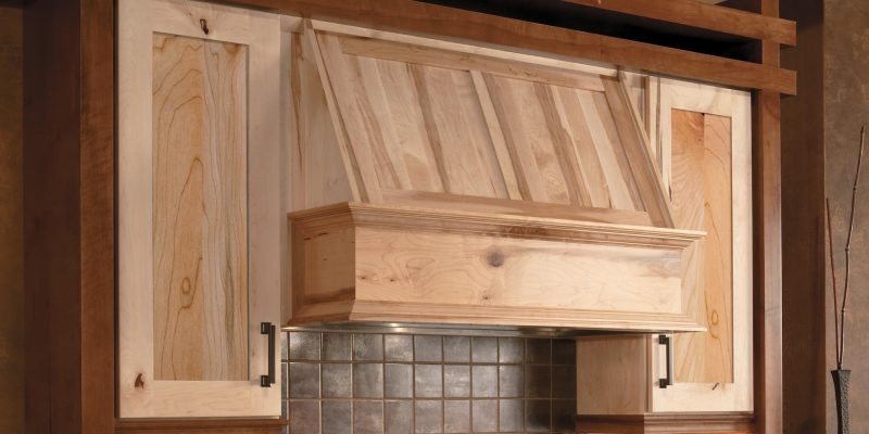 One-Piece Hood in Holbrook Rustic Maple Natural with Chestnut Accents